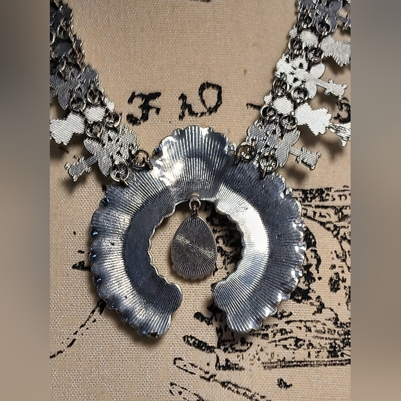 𝑻𝒖𝒓𝒒𝒖𝒐𝒊𝒔𝒆 𝑺𝒒𝒖𝒂𝒔𝒉 𝑩𝒍𝒐𝒔𝒔𝒐𝒎 𝑪𝒐𝒏𝒄𝒉𝒐 𝑵𝒆𝒄𝒌𝒍𝒂𝒄𝒆 - Picture 7 of 13